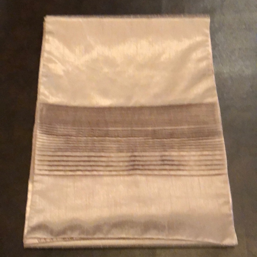 Table Runner